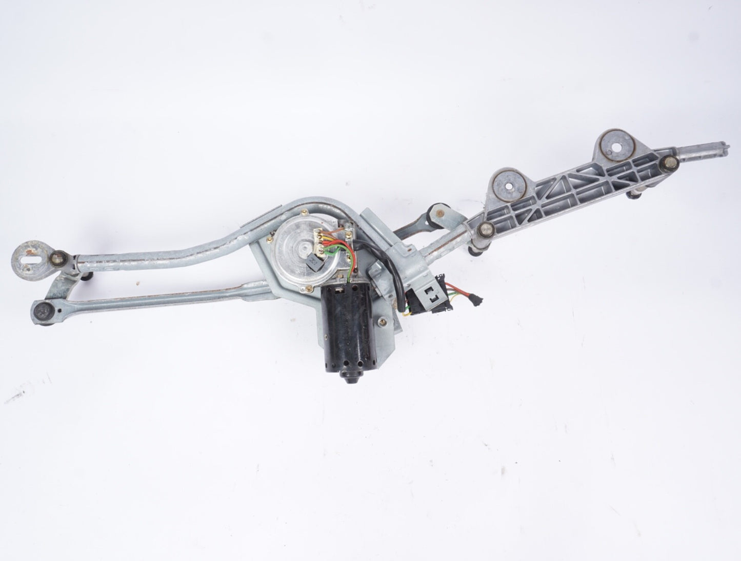 2003 - 2012 Mercedes R230 SL500 Front Windshield Wiper Motor And Link 0390241442