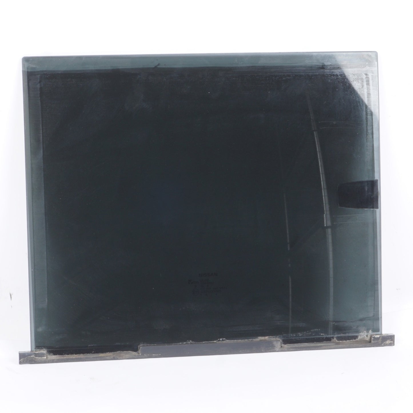 2016-2023 Nissan Titan XD Rear Back Center Window Glass Tempered OEM