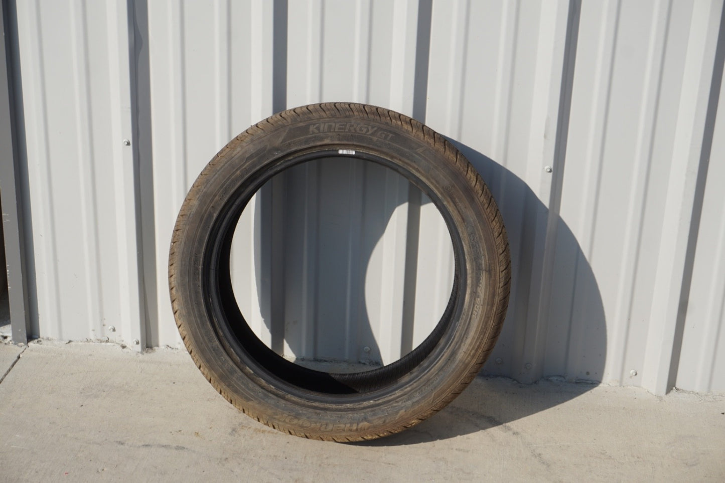 Used 245/45R19 Hankook Kinergy GT 98H - 10/32