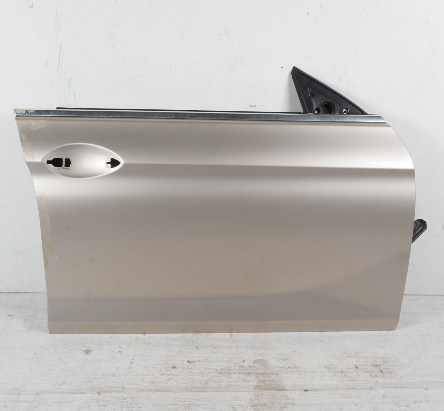 13-18 BMW 650i 640i Grand Coupe Front Right Passenger Door Shell OEM