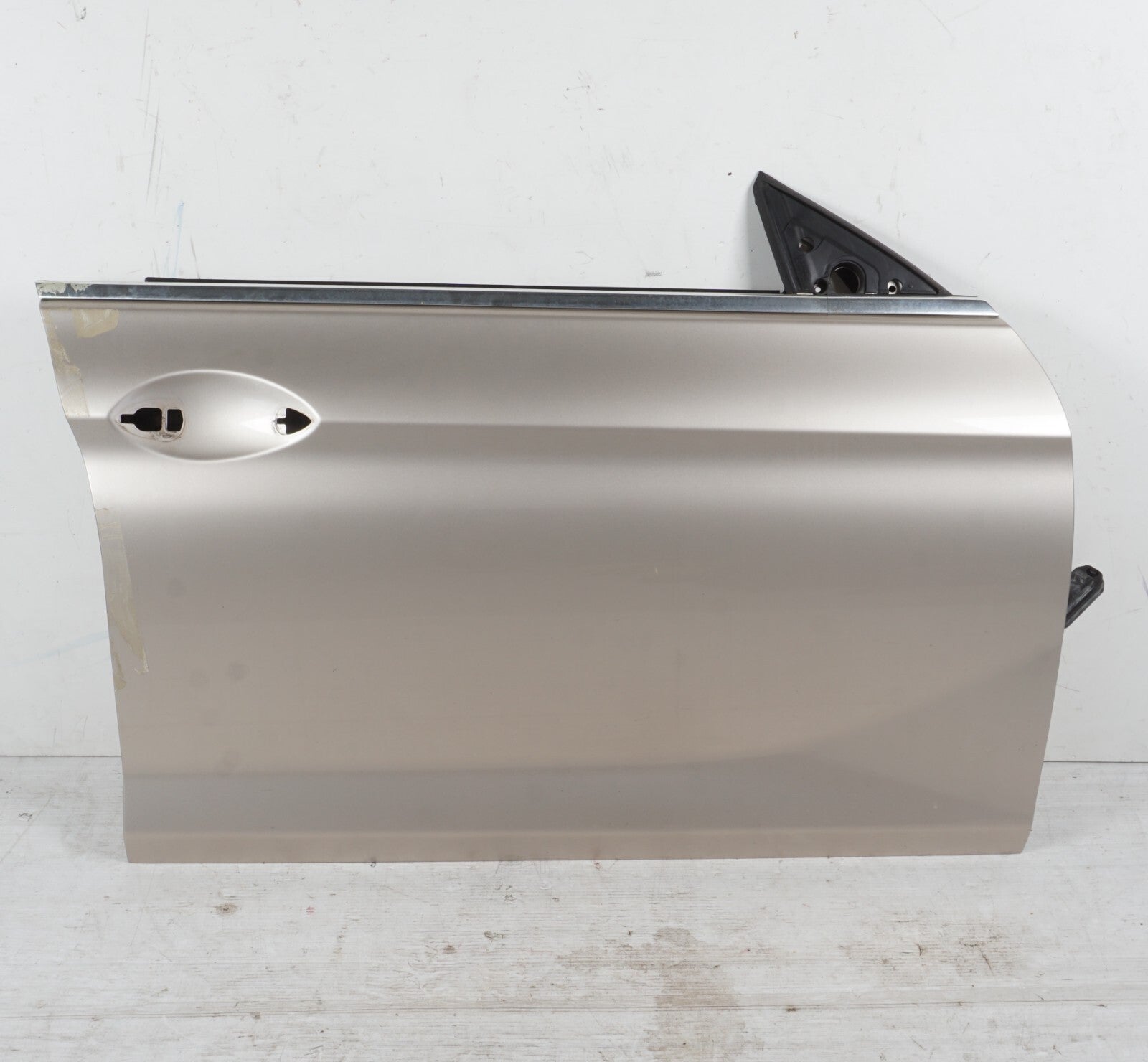 13-18 BMW 650i 640i Grand Coupe Front Right Passenger Door Shell OEM