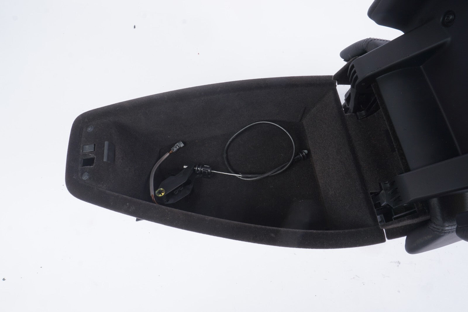 2006 - 2010  BMW 650i E63 E64 Center Console Armrest Lid OEM