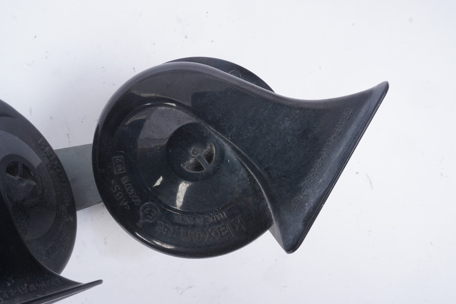 2004 - 2010  BMW 650i E63 E64 Horn Signal High & Low OEM