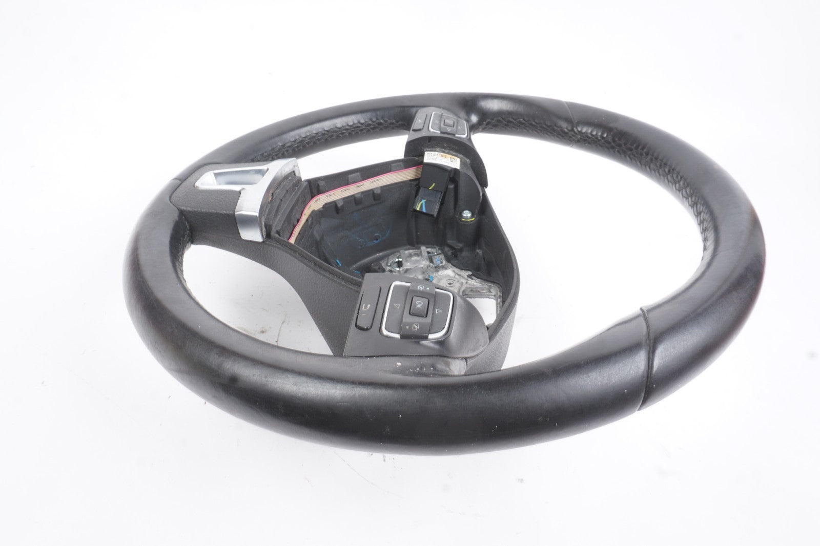 2012-2018 Volkswagen Passat Steering Wheel w/ Switches OEM