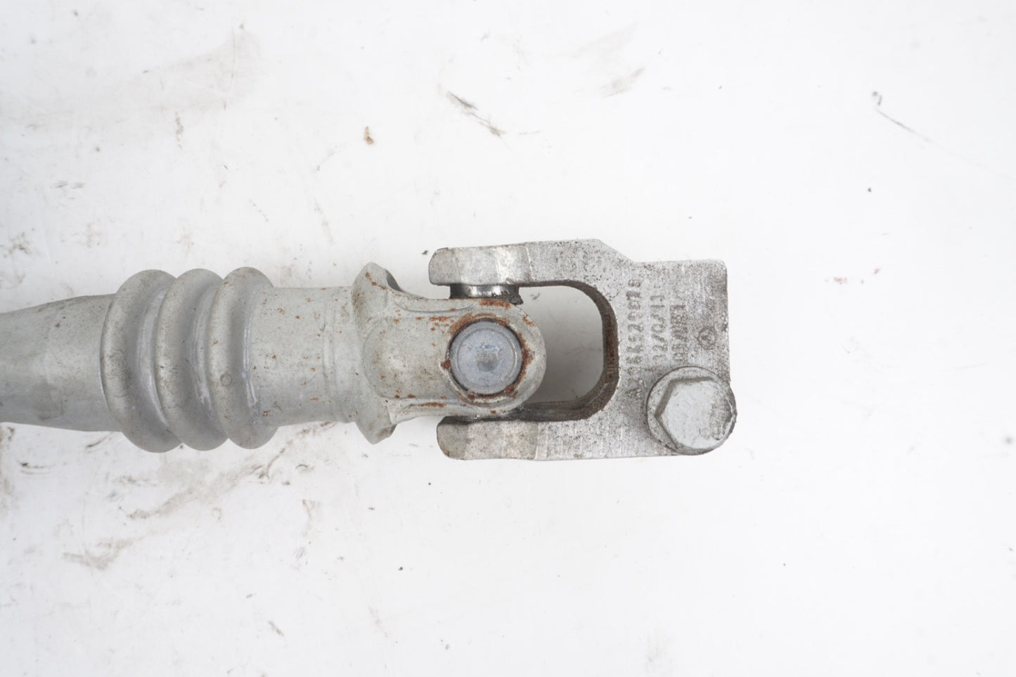 2012 - 2015 Mercedes W204 C250 1.8L Power Steering Gear Shaft 2044620078