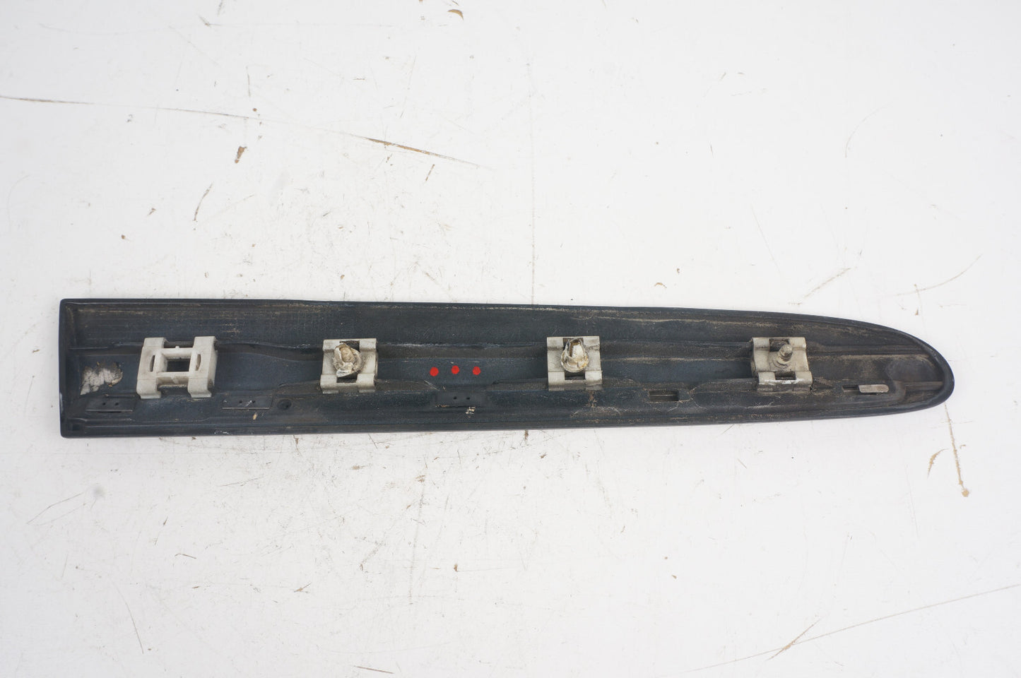 06 - 09 Mercedesz CLK350 CLK500 W209 REAR LEFT QUARTER EXTERIOR  MOLDING OEM