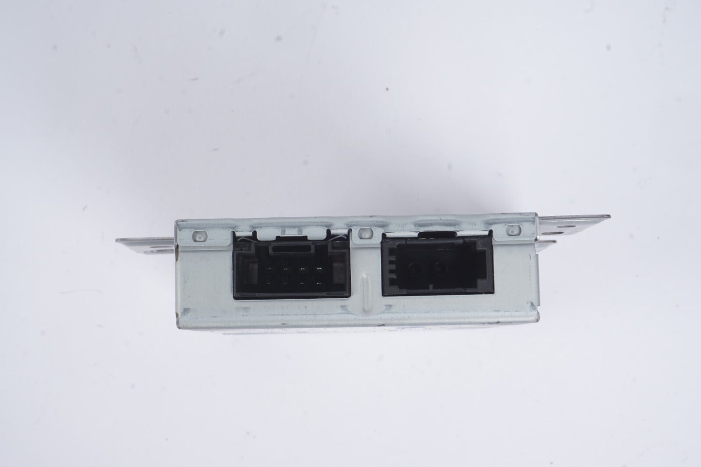 06-11 Mercedes ML350 ML500 Communication Interface Module 2049005704 OEM