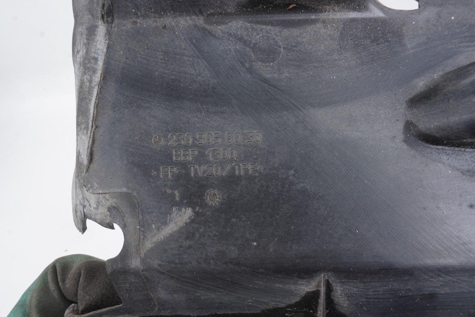 03 - 08 Mercedes R230 SL500 Left Driver Side Radiator Core Support Air Duct OEM