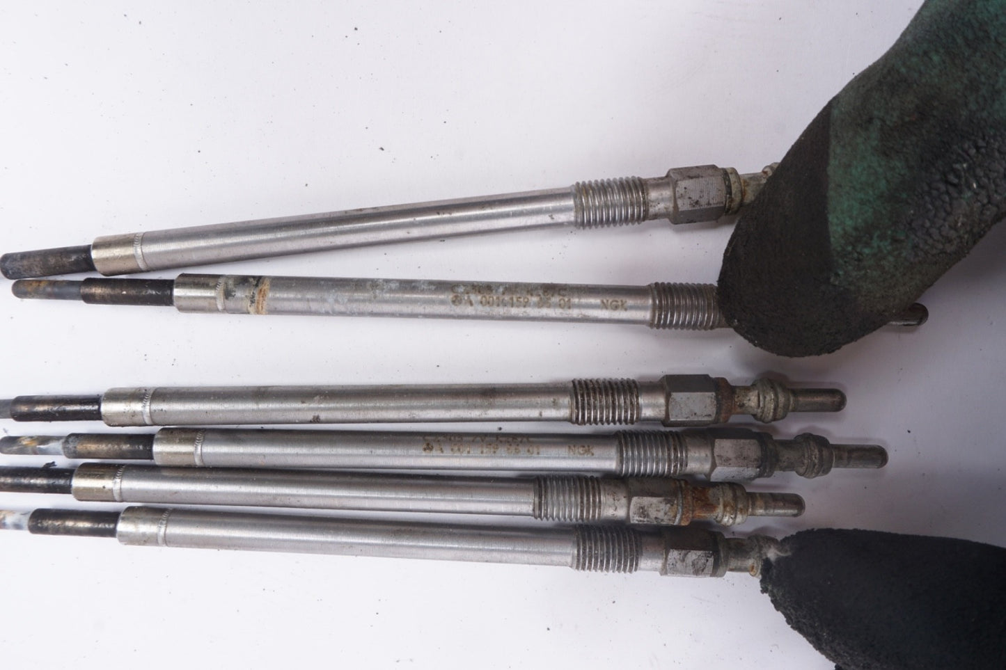 Genuine Mercedes Benz Diesel Glow Plug NGK 001-159-57-01 Set of 6 