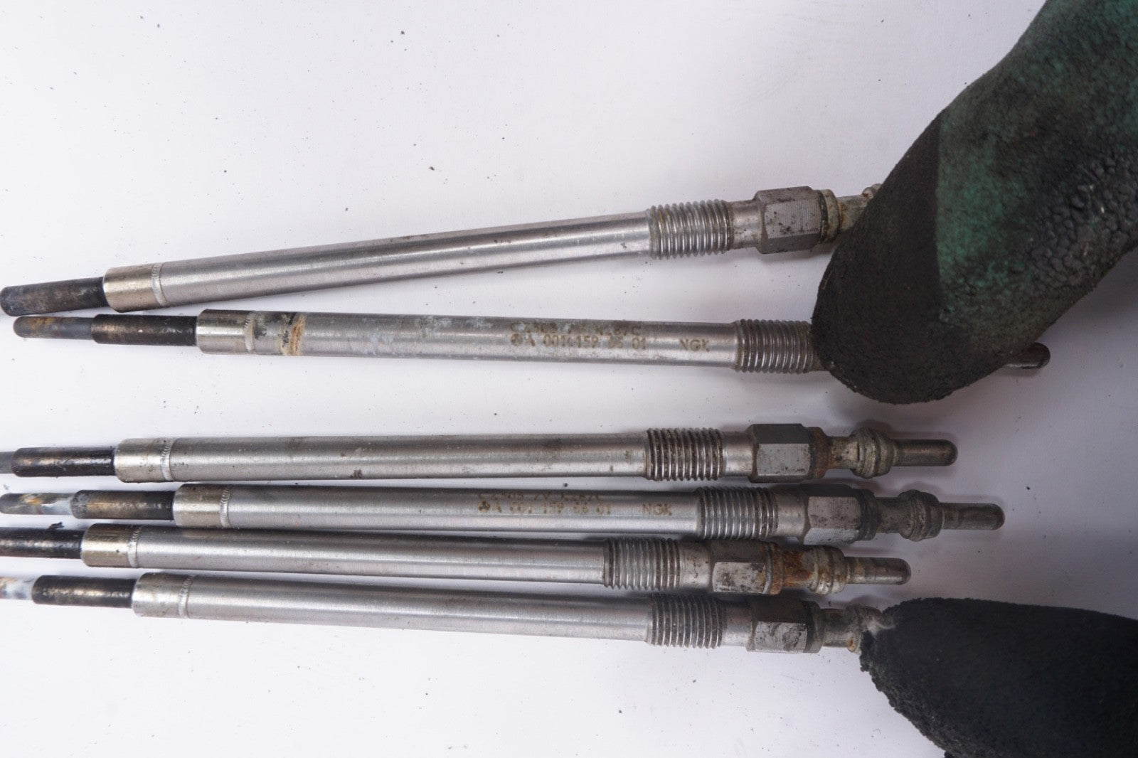 Genuine Mercedes Benz Diesel Glow Plug NGK 001-159-57-01 Set of 6 