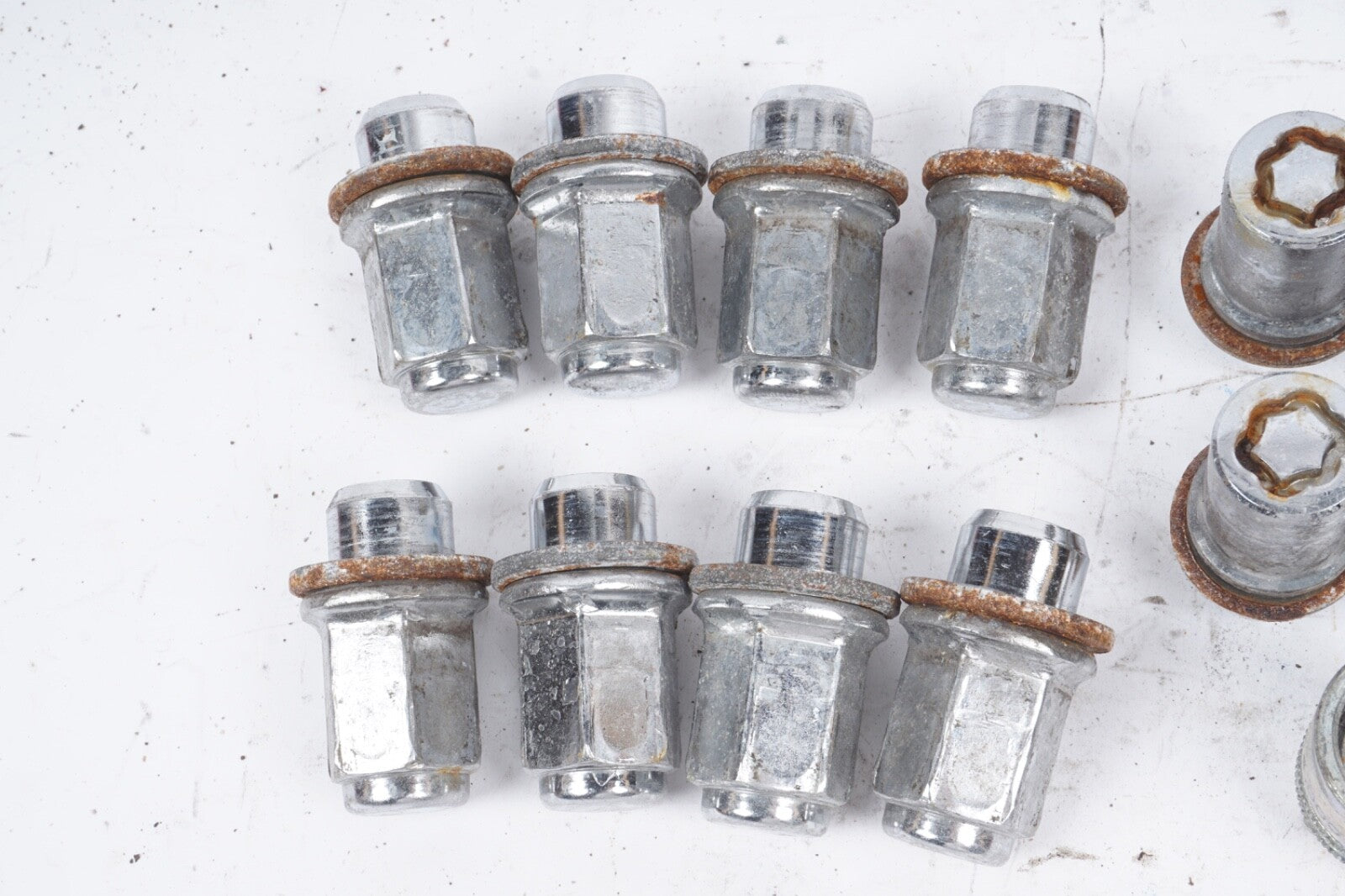 2002-2010 LEXUS SC430 LUG NUT NUTS WITH LOCKING KEY SOCKET SET OEM 02-10