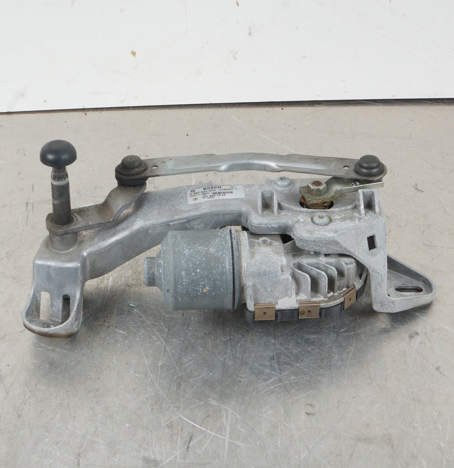07-14 Mercedes W221 S550 CL550 Left Windshield Washer Wiper Motor 0390241939 OEM