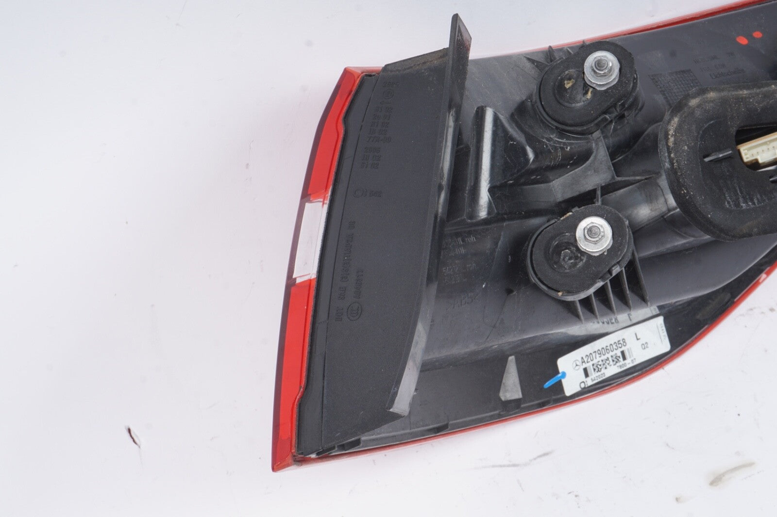 10-13 Mercedes E350 E300 E550 W207 Rear Left Side Outer Tail Light Lamp Oem