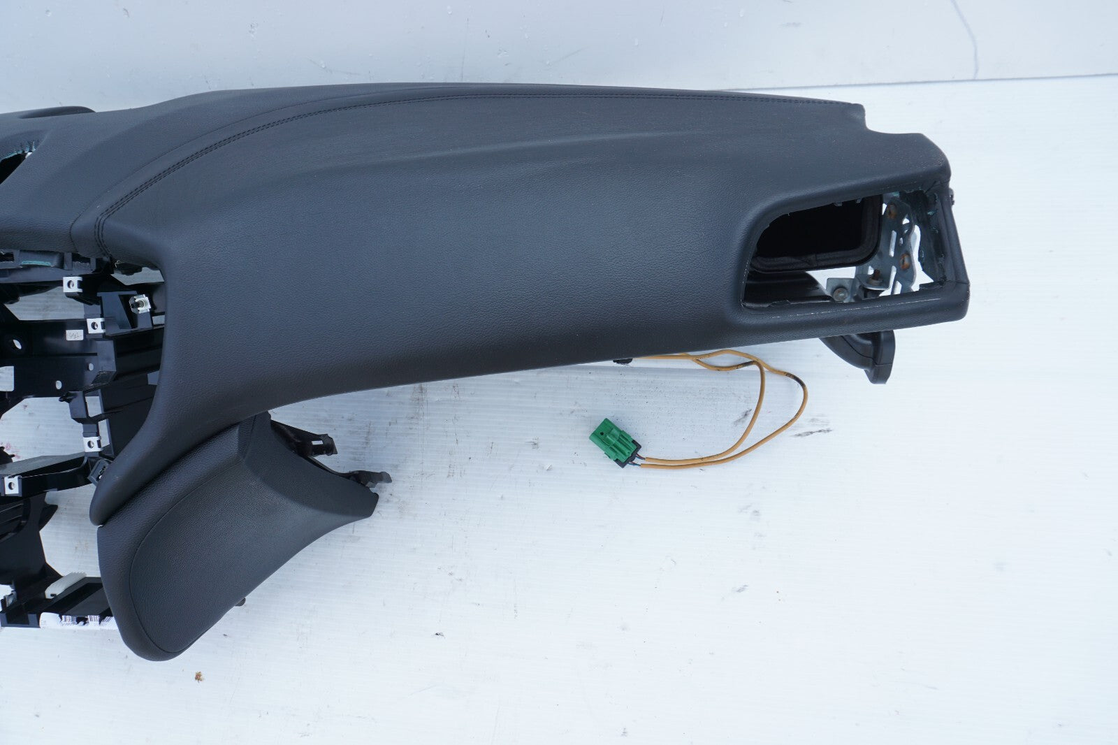 2014-2019 MASERATI GHIBLI DASH DASHBOARD PANEL  OEM