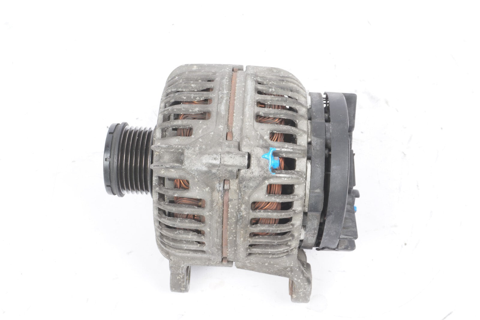 2000-2004 Porsche Boxster 986 2.7L Alternator 99660301202 OEM