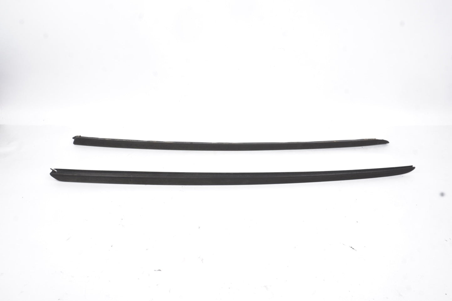 2011 - 2017 Audi A8 Windshield Left And Right Drip Seal Molding OEM