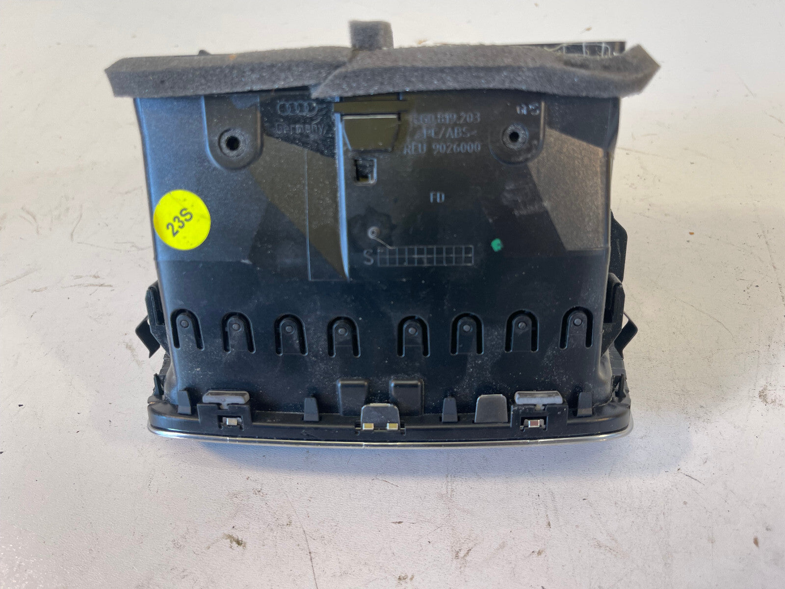 2012-2017 AUDI A6 A7 REAR CONSOLE HVAC AC AIR VENT 4G0819203 OEM