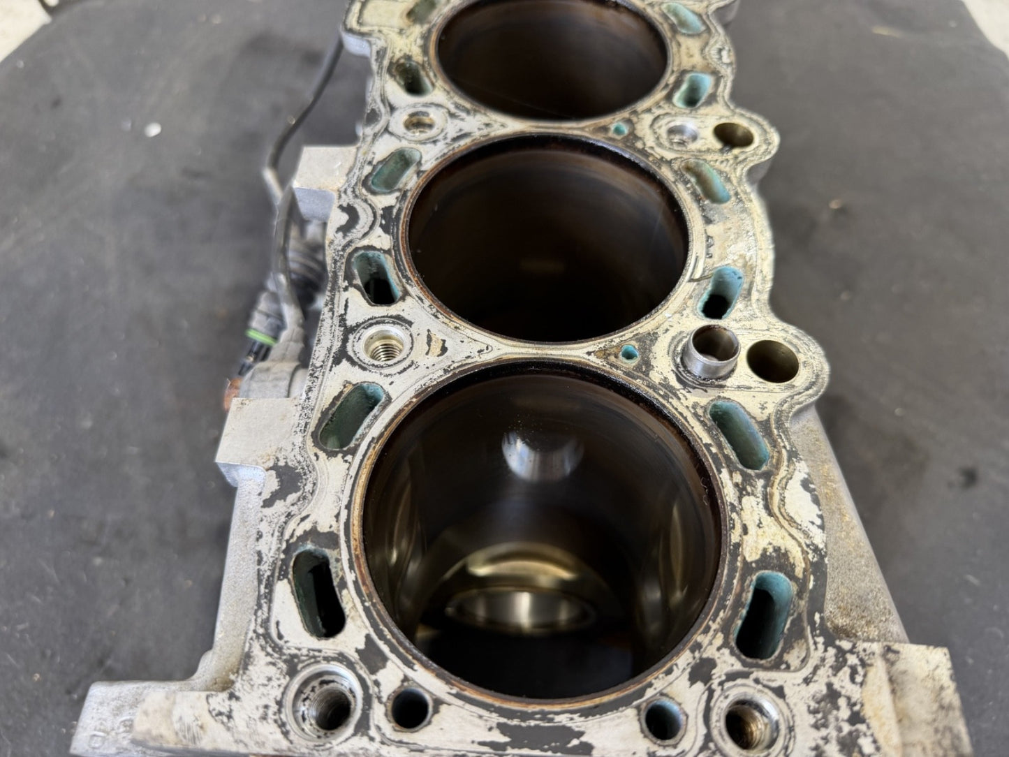 BMW Z4 Engine Cylinder Short Block 2.5L 6 Cylinder Fits 2003-2005 2003 2004 2005