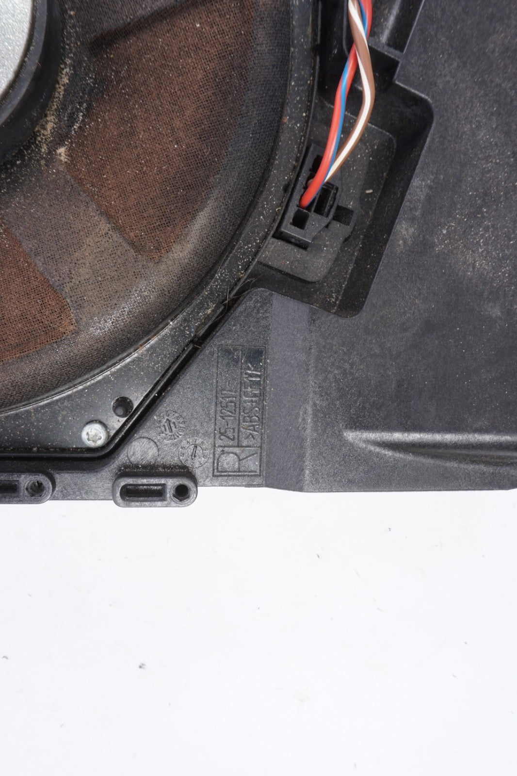 2011 2012 2013 BMW 328i 335i RIGHT PASSENGER DOOR SPEAKER 9143144-01 9144202
