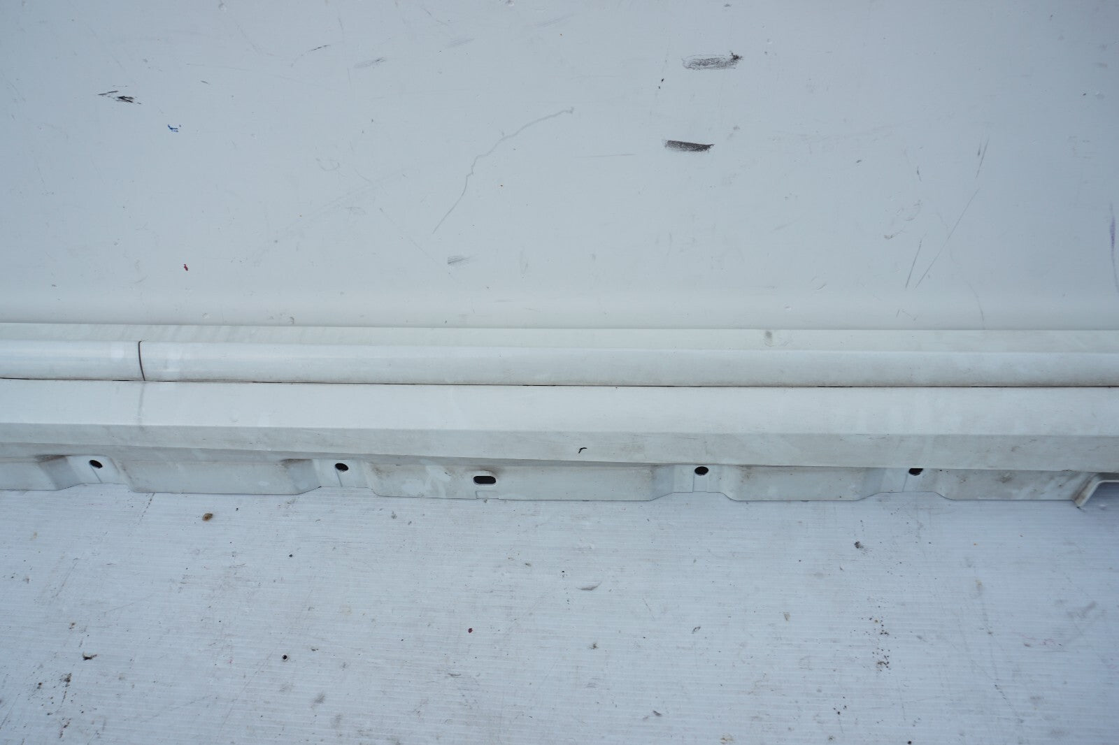 14 - 17 Mercedes S550 W222 Right Passenger Side Rocker Panel Skirt Molding OEM