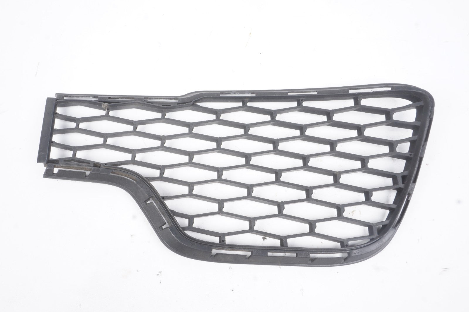 2014-2017 Maserati Ghibli M157 Front Left Driver Side Lower Grille OEM