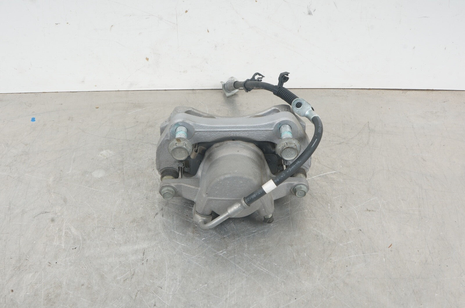 2020-2023 CADILLAC CT4 FRONT RIGHT PASSENGER SIDE ABS BRAKE CALIPER OEM