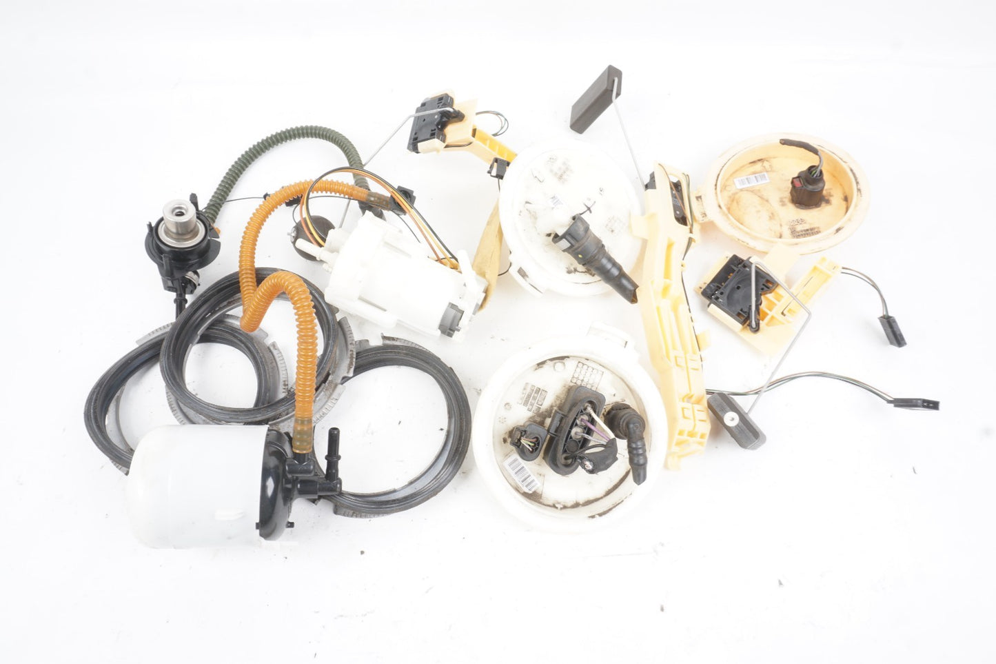 2011 - 2015 Audi A8 A8L Fuel Pump Set  OEM
