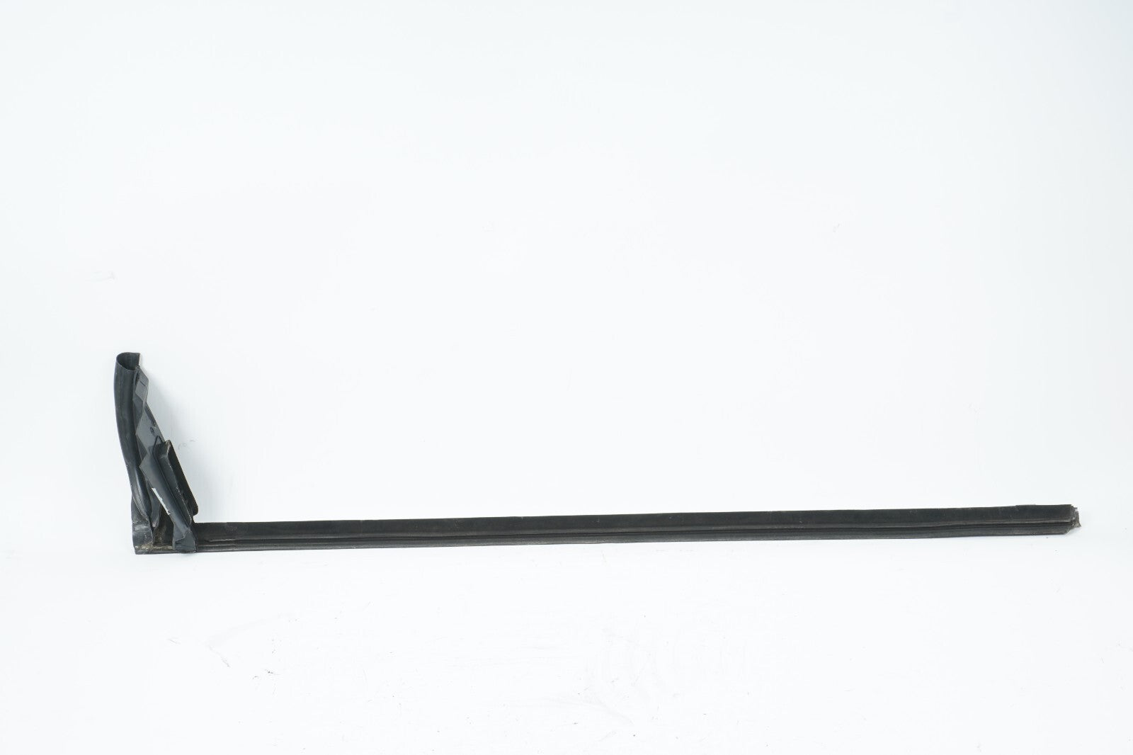 03 - 08 Mercedes R230 SL500 Front Right Passenger Door Window Belt Trim OEM
