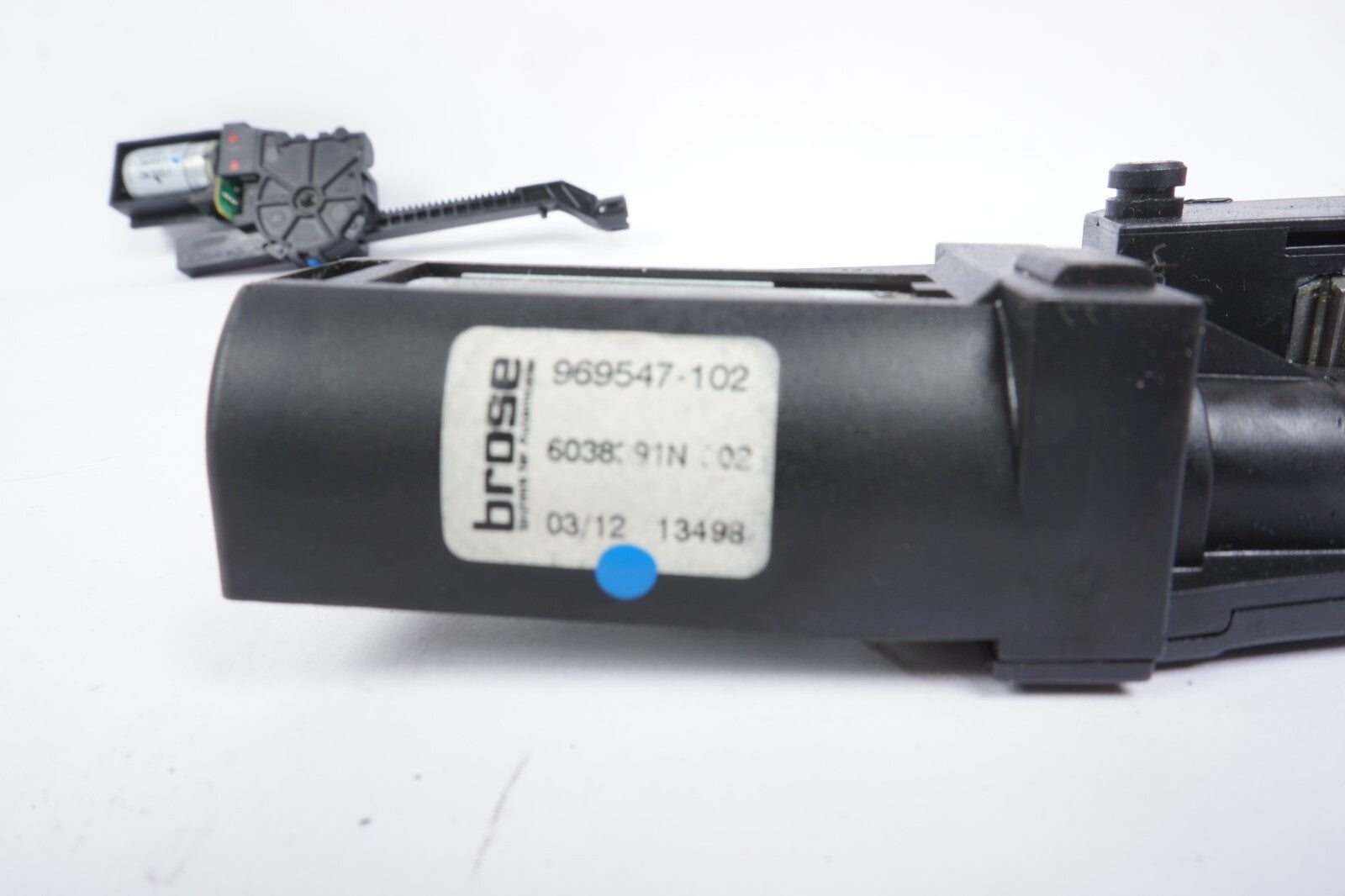 11 - 17 Mercedes E350 E550 Convertible Front Headrest Motor Left & Right OEM