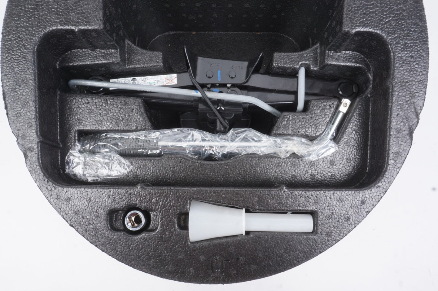 2014 - 2024 Maserati Quattroporte M156 Ghibli Emergency Spare Tire Jack Tool Kit