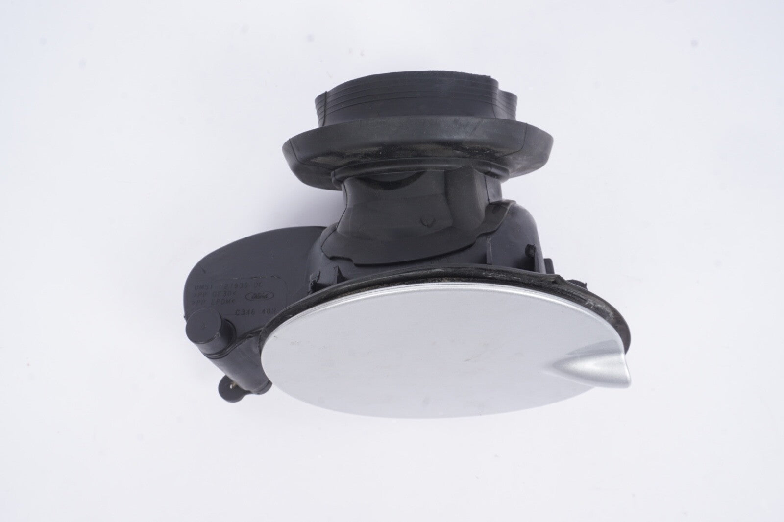 2012-2018 FORD FOCUS SEDAN REAR FUEL GAS TANK FILLER COVER LID OEM