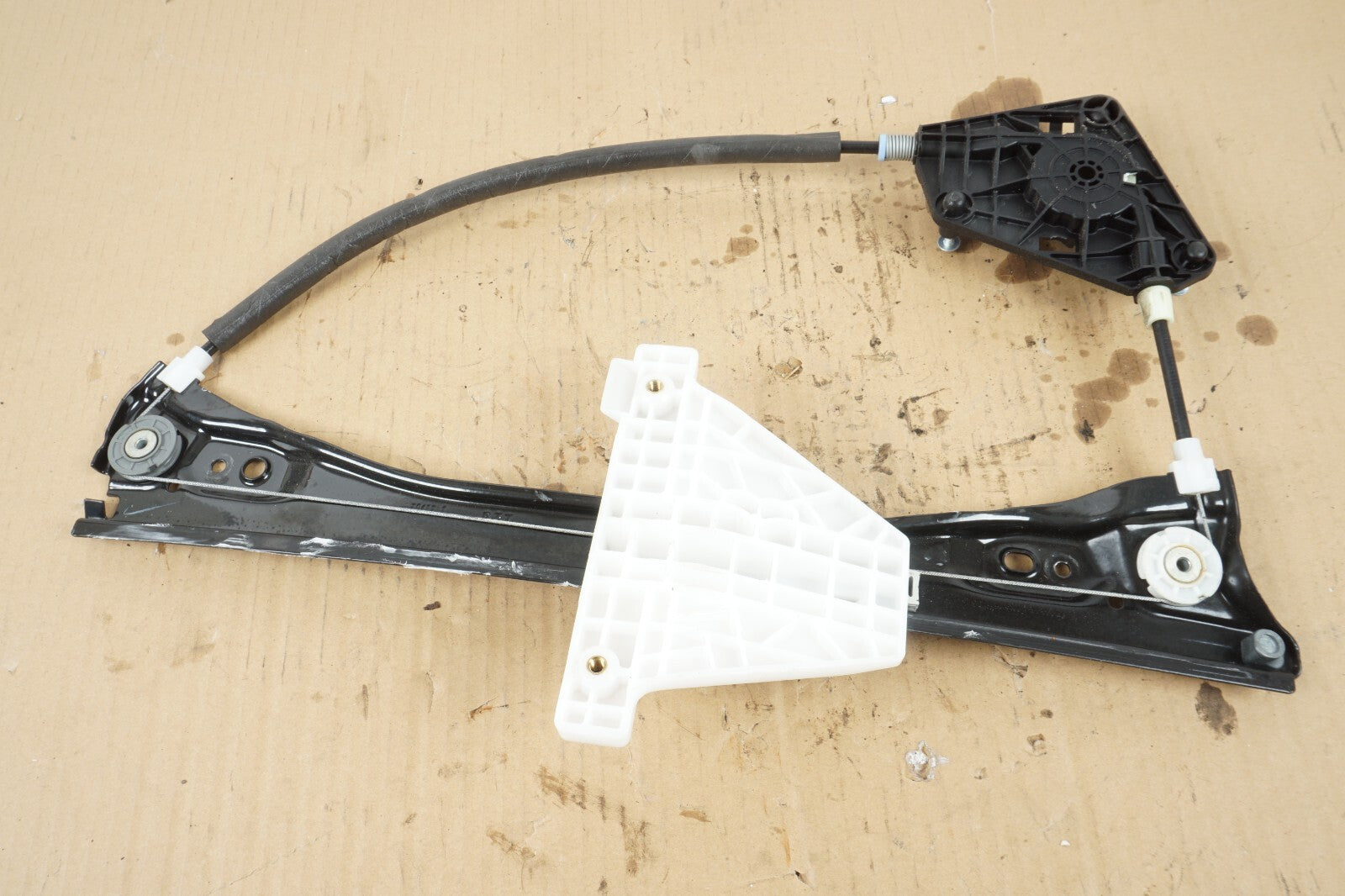 17-20 CHRYSLER PACIFICA REAR RIGHT PASSENGER SIDE DOOR WINDOW REGULATOR OEM