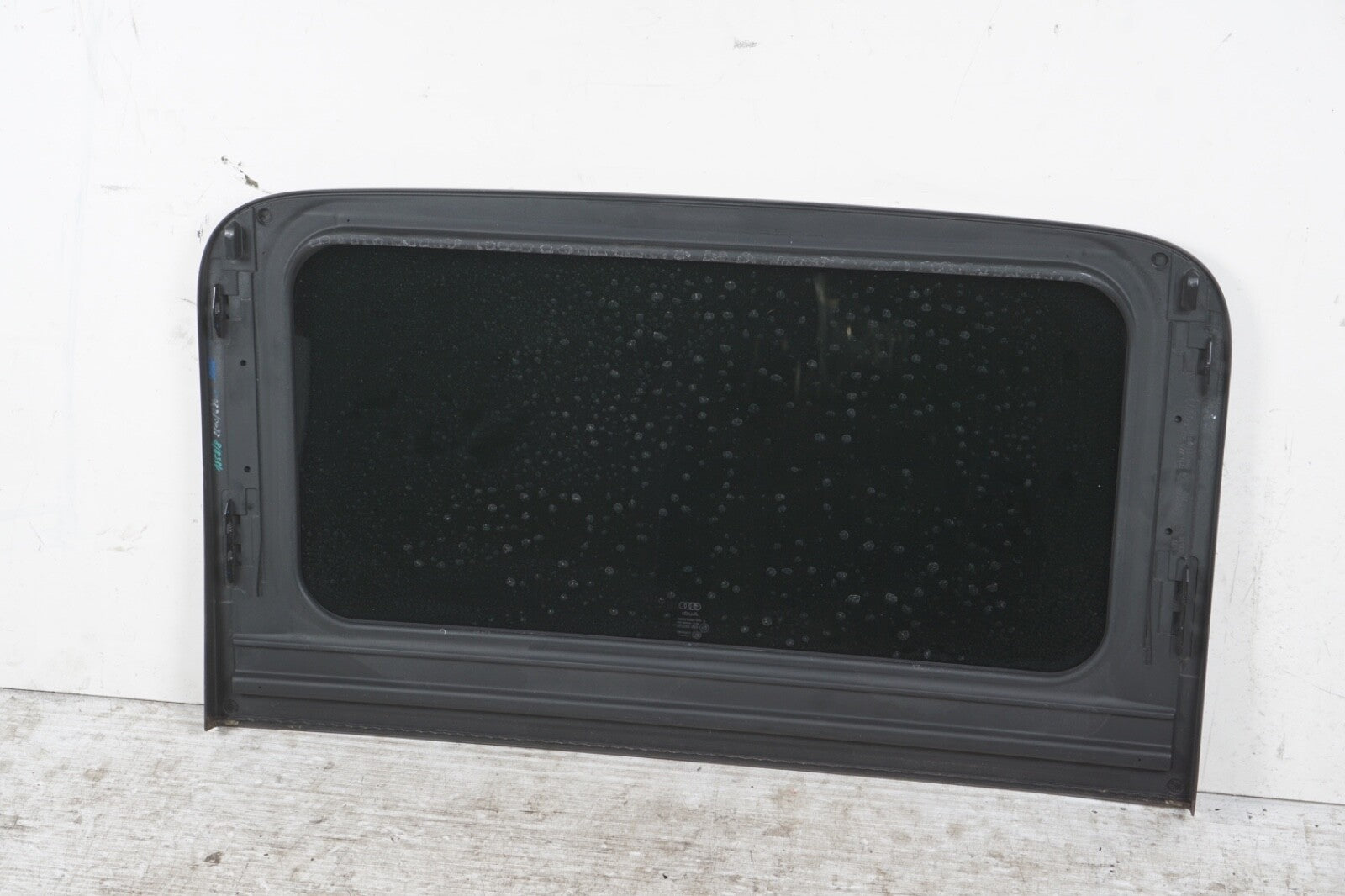 2011-2018 AUDI A8 (D4 4H) - FRONT PANORAMIC SUNROOF SUN ROOF GLASS WINDOW