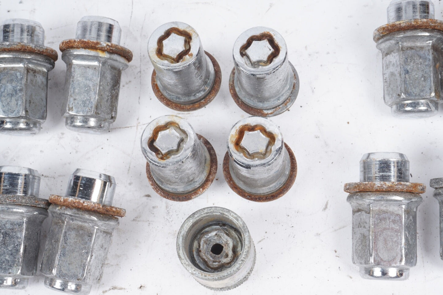2002-2010 LEXUS SC430 LUG NUT NUTS WITH LOCKING KEY SOCKET SET OEM 02-10
