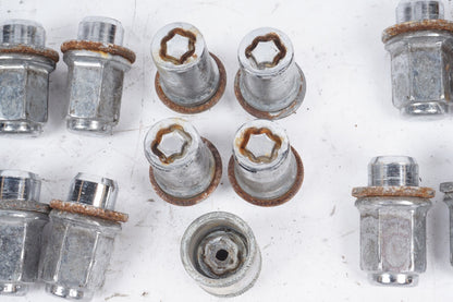 2002-2010 LEXUS SC430 LUG NUT NUTS WITH LOCKING KEY SOCKET SET OEM 02-10
