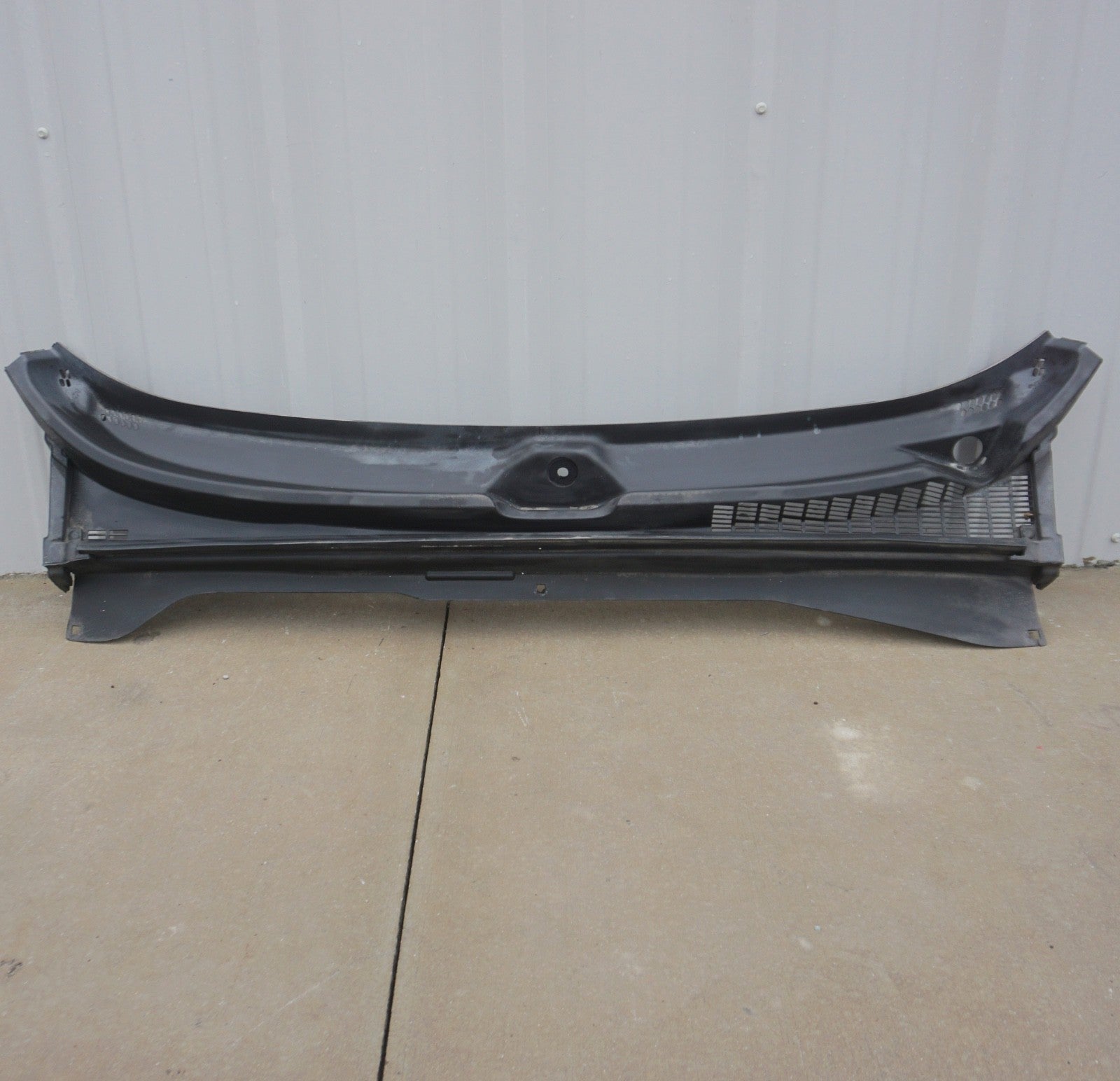 2015 - 2023 Jeep Renegade Front Windshield Cowl Cover OEM