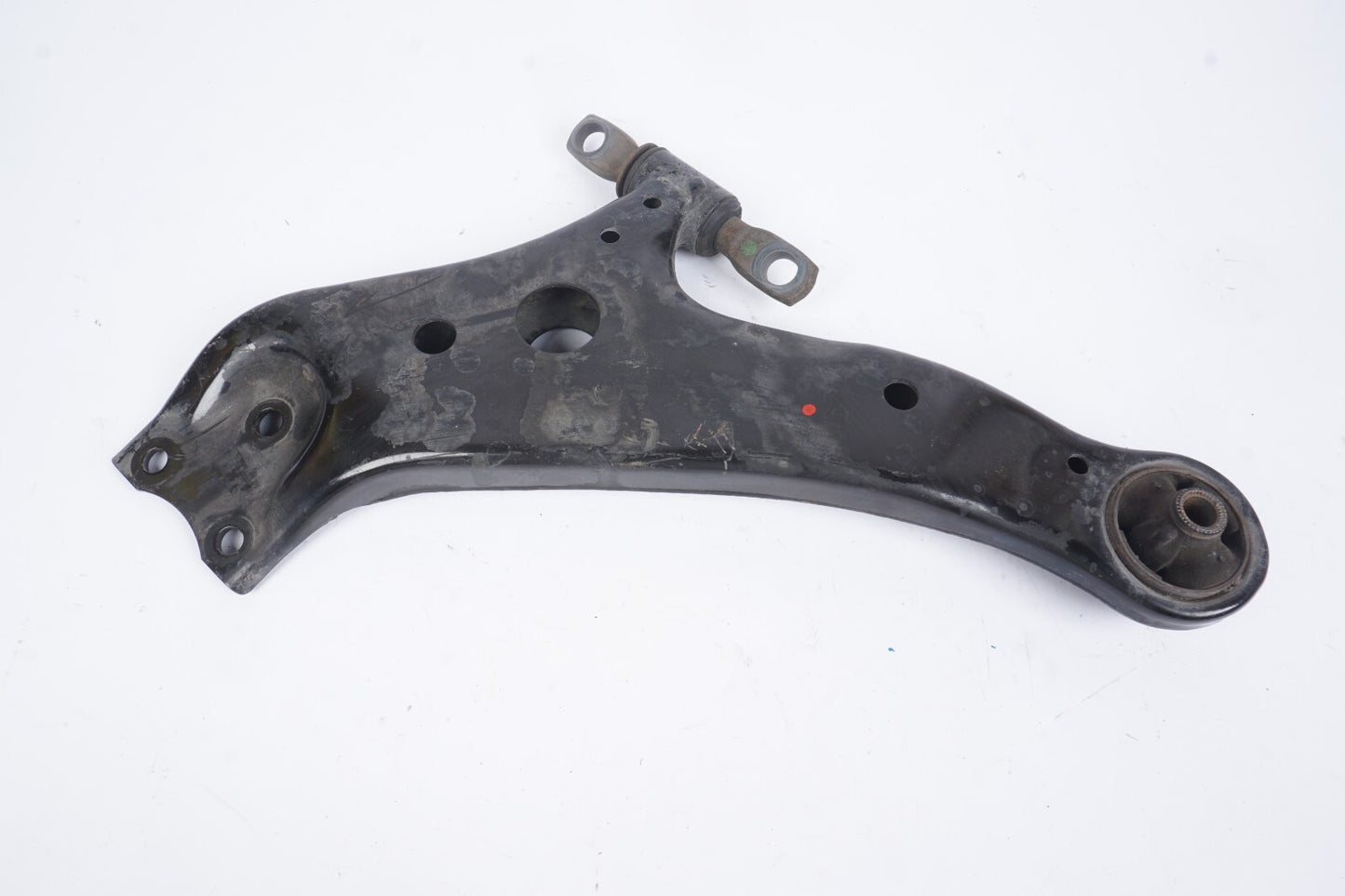 2015 - 2019 Toyota Highlander Front Control Arm Lower Left Driver Side OEM