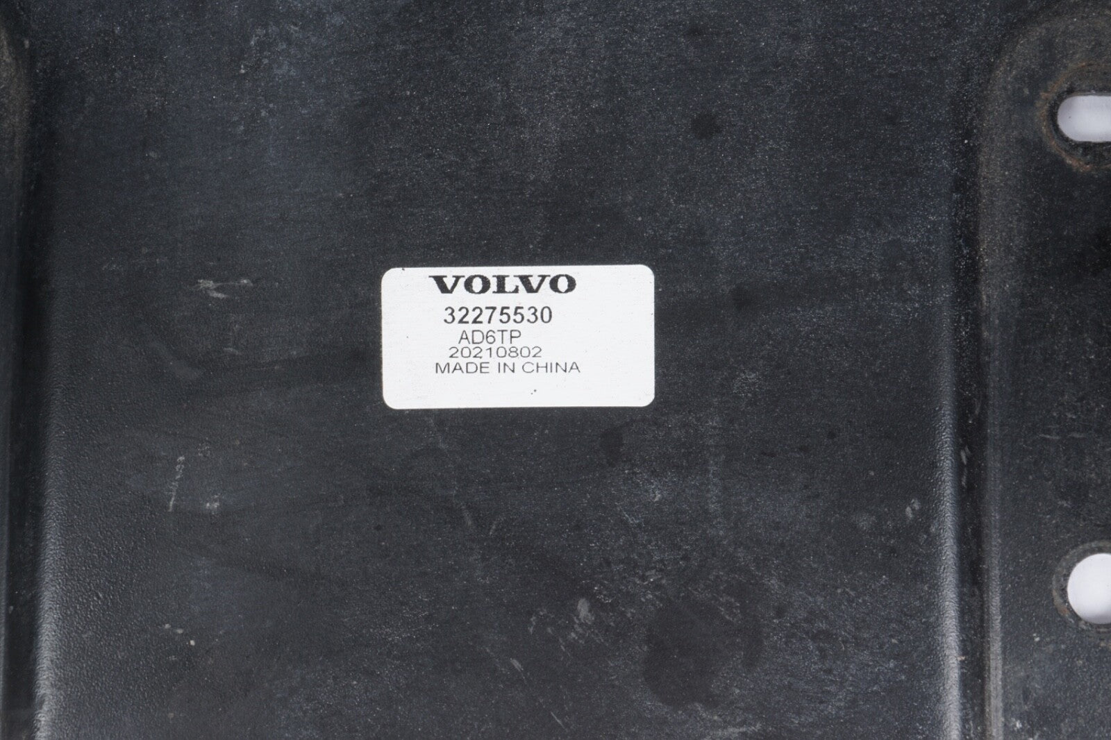 2021 2022 2023 2024 POLESTAR 2 A/C AIR COMPRESSOR BRACKET 32275530 OEM