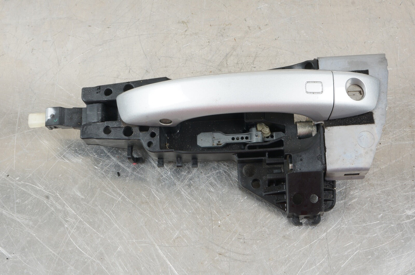2012 - 2015  AUDI A6 FRONT LEFT DRIVER SIDE DOOR EXTERIOR HANDLE OEM