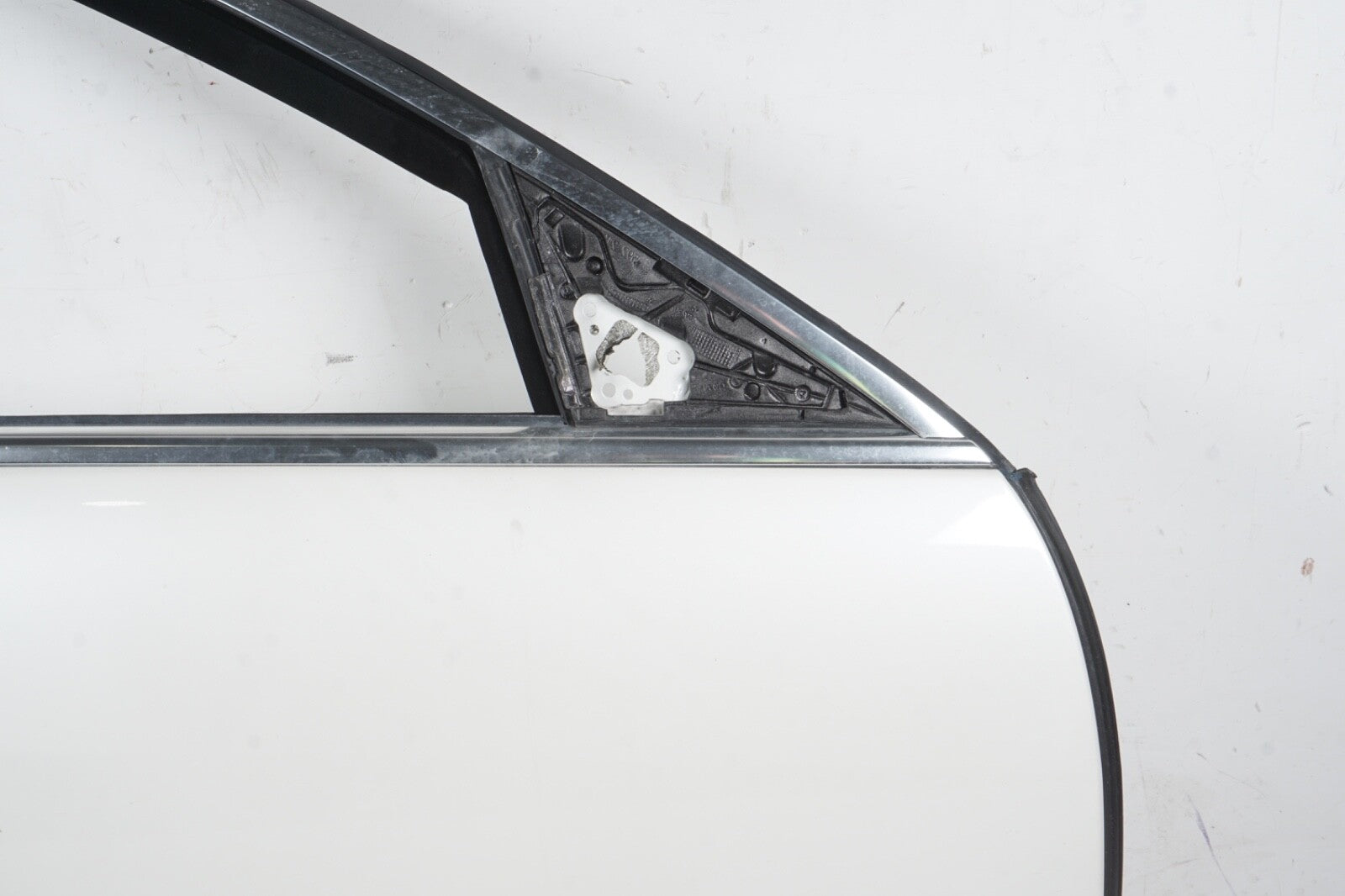 2007 - 2013 MERCEDES-BENZ S550 FRONT RIGHT PASSENGER SIDE DOOR SHELL OEM