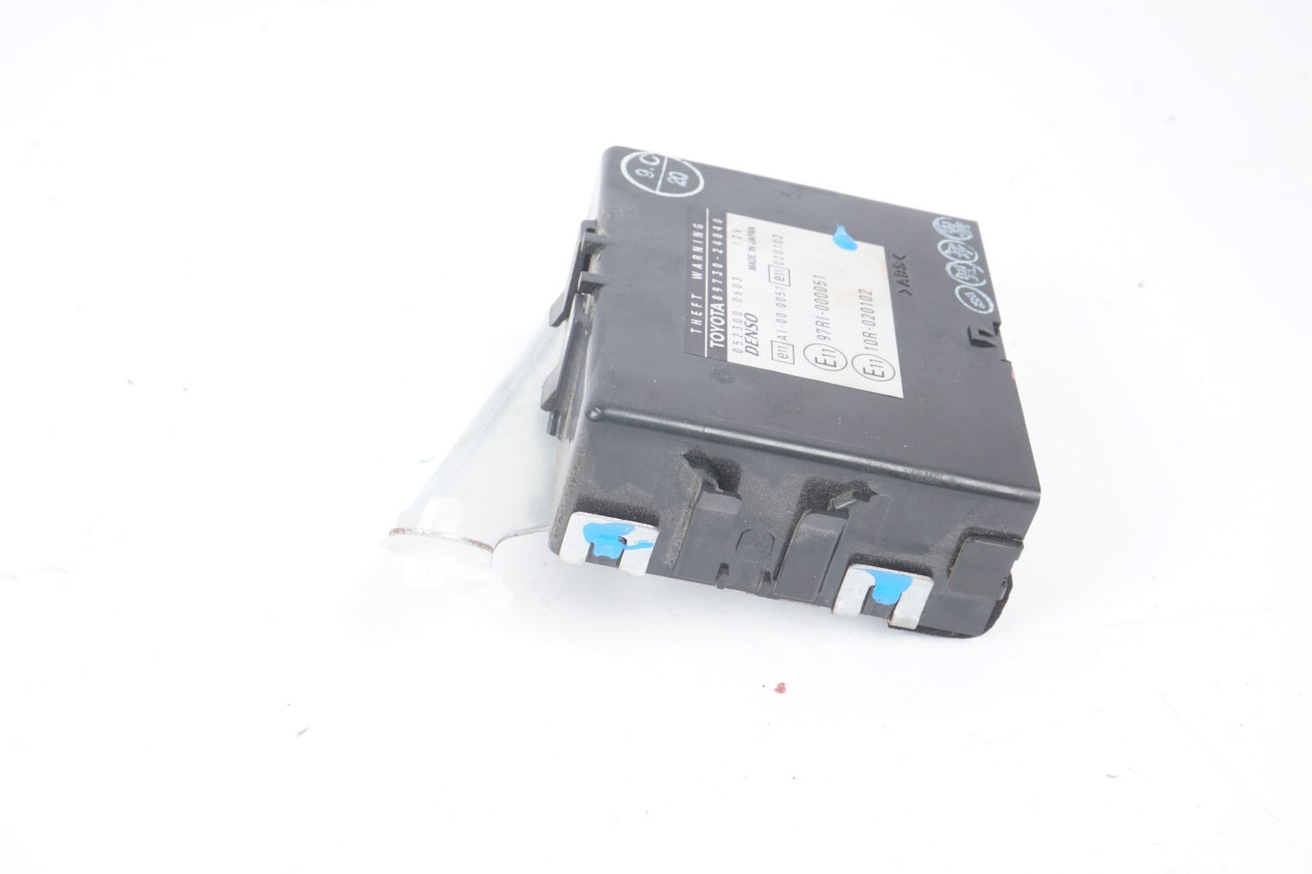 2002 - 2005 Lexus SC430 Theft Locking Control Module 89730-24040 OEM