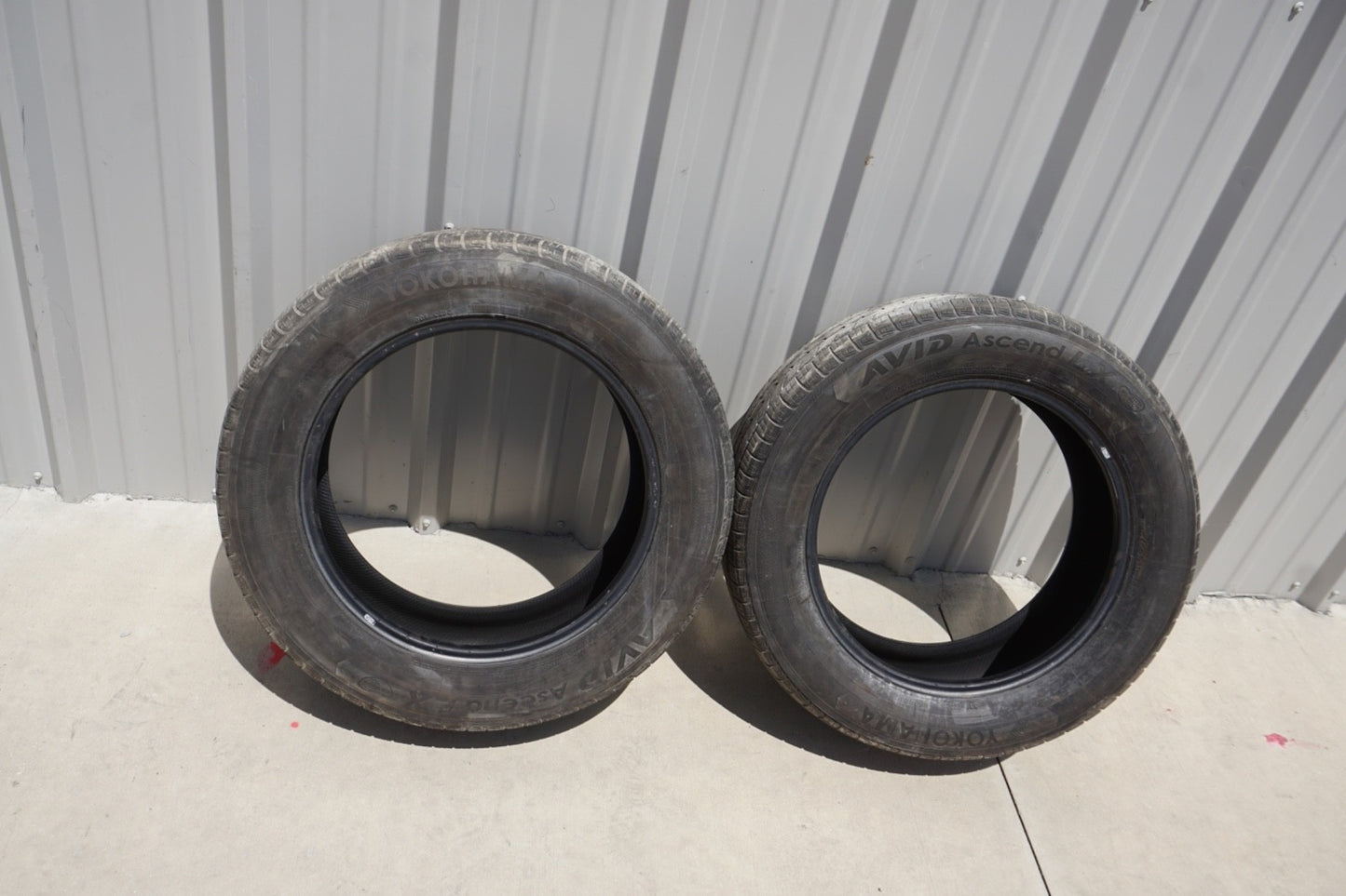 PAIR Used-235/60 R18 Yokohama Avid Ascend LX 103 H 8/32 DOT 4421