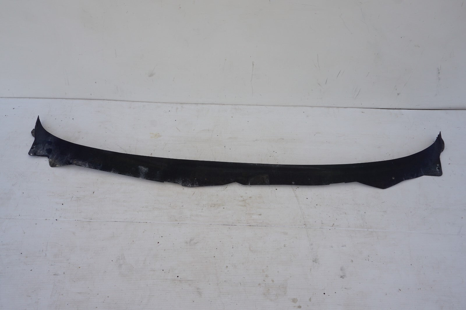 1987- 1993 Cadillac Allante COWL VENT WINDSHIELD WIPER PANEL COVER  OEM