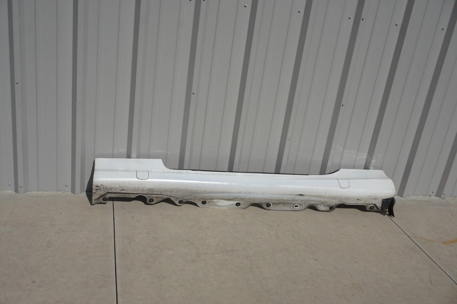 2003-2008 Mercedes R230 SL500 SL550 Left Driver Side Rocker Panel Molding OEM