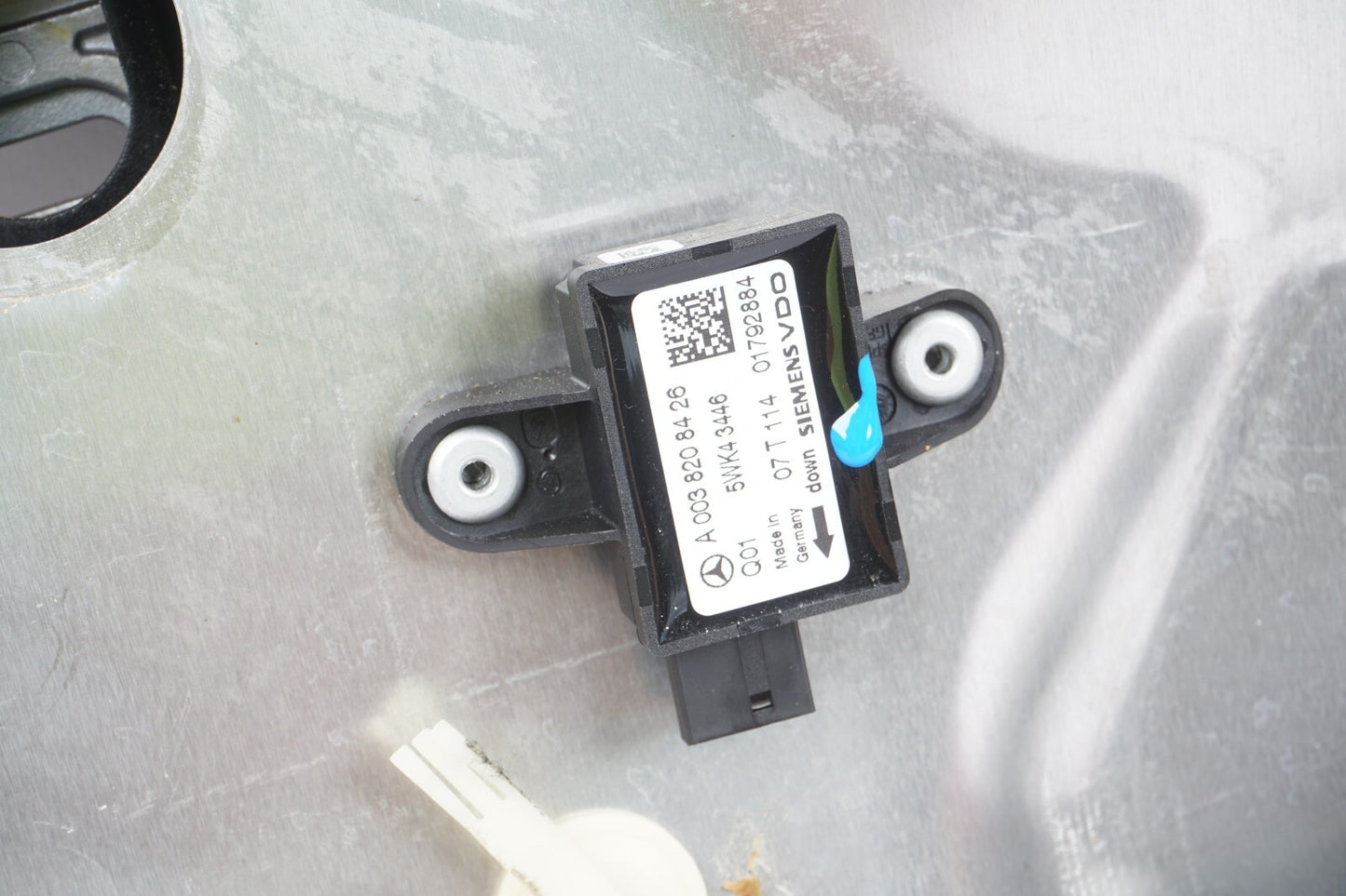 07-13 Mercedes W221 S550 Front Left Driver Window Regulator & Motor OEM