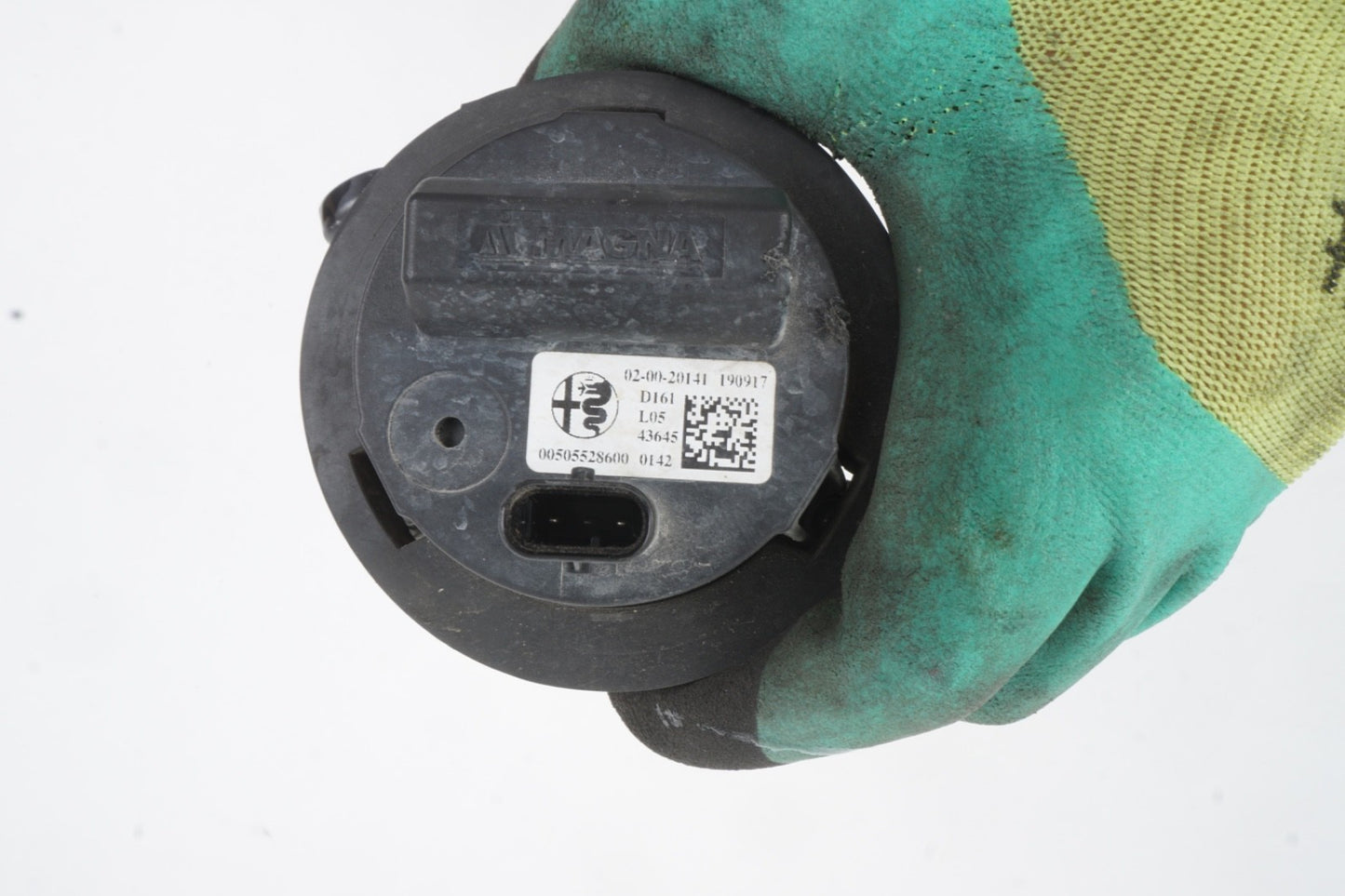 2018-2025 ALFA ROMEO STELVIO ENGINE AUXILIARY WATER COOLANT PUMP OEM 00505528600