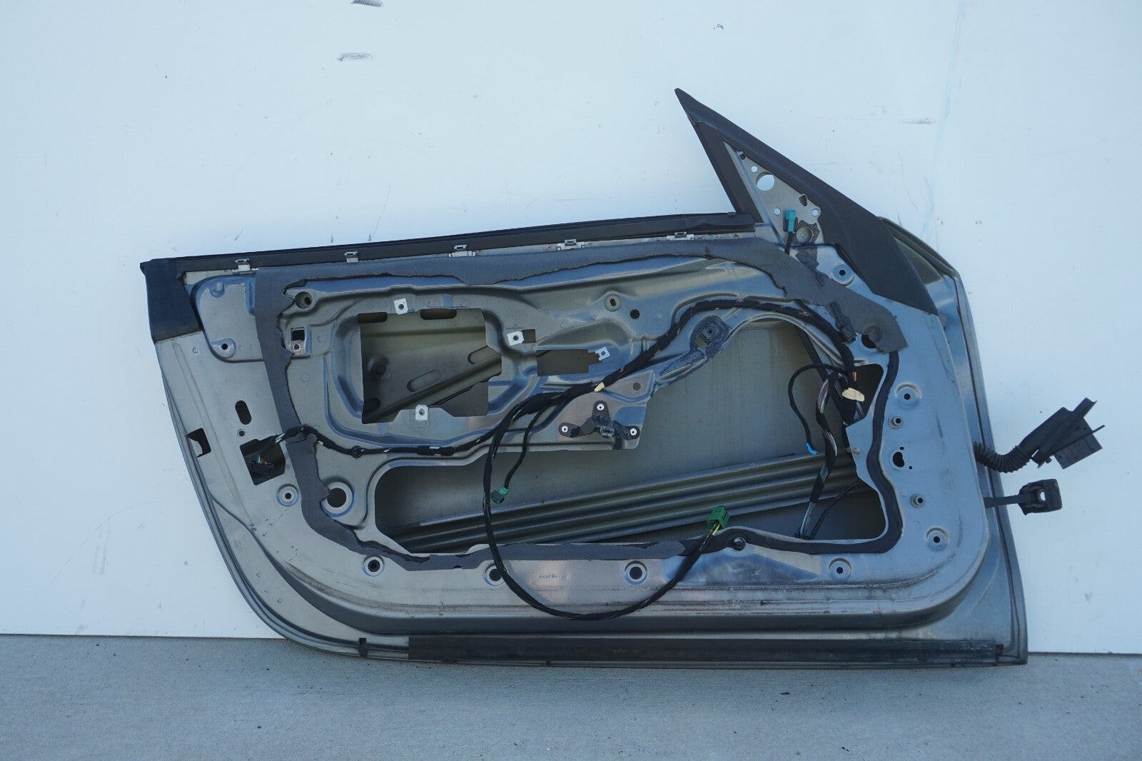 2003-2008 BMW Z4 E85 FRONT LEFT DRIVER DOOR SHELL  OEM
