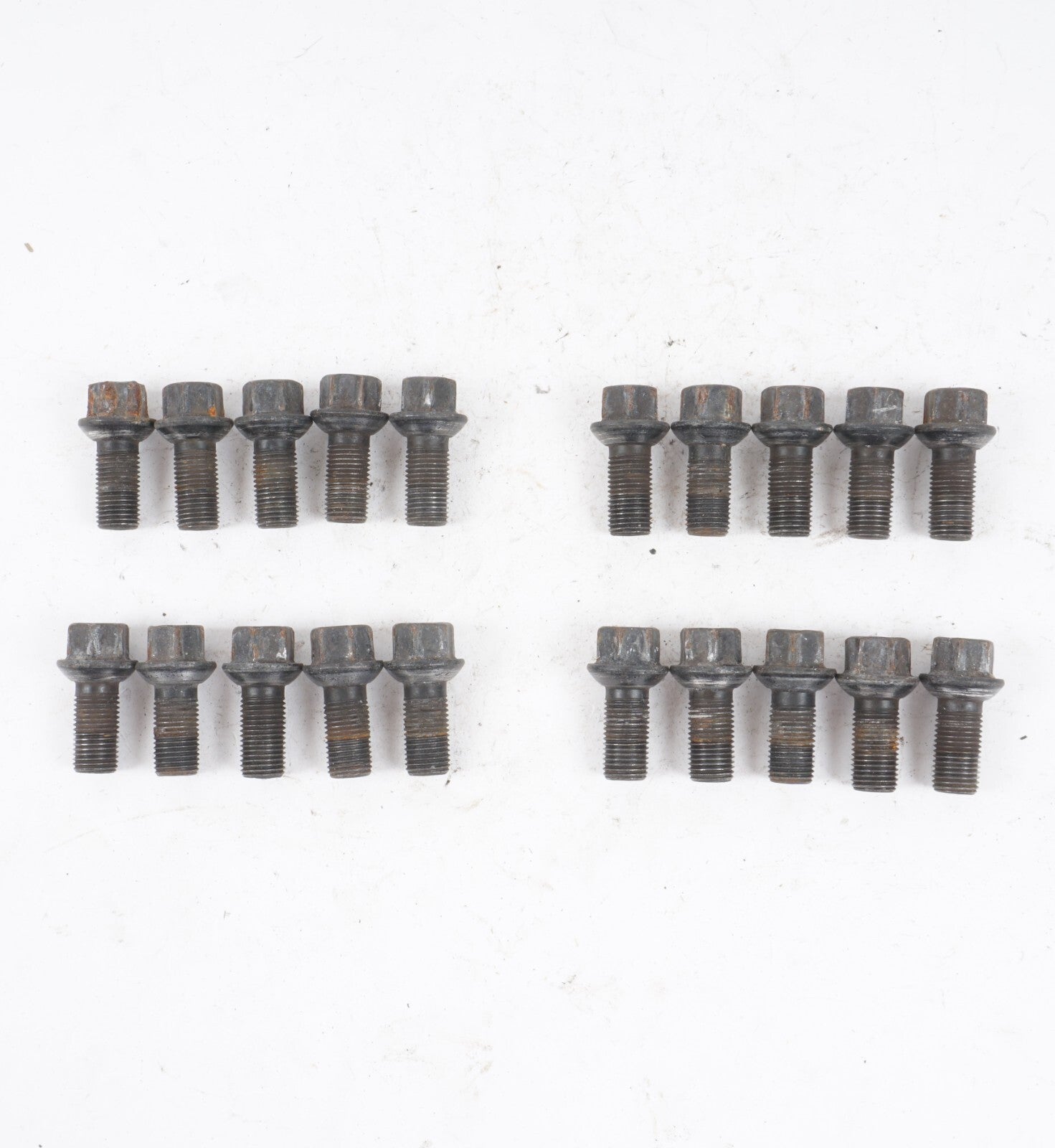 2008 - 2014 Mercedes-Benz W204 C300 C350 WHEEL LUG NUT BOLTS SET OF 20 OEM