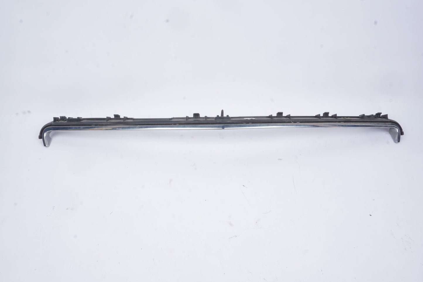 11 - 13 Mercedes E350 E550 Coupe Convertible  C207 Radiator Grille Trim Upper