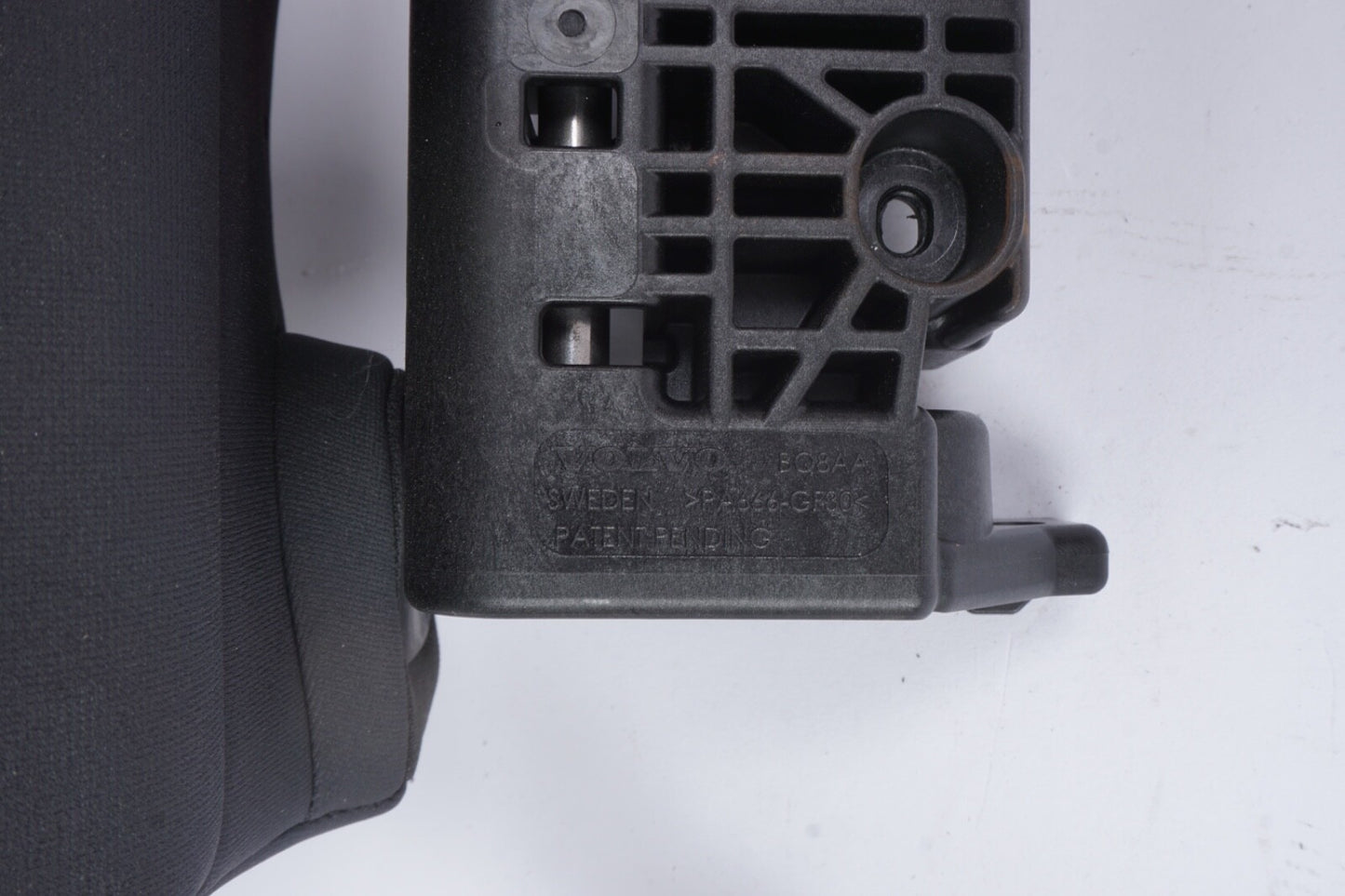 2021 2022 POLESTAR 2 RIGHT LEFT & CENTER REAR SEAT HEADREST SET OEM
